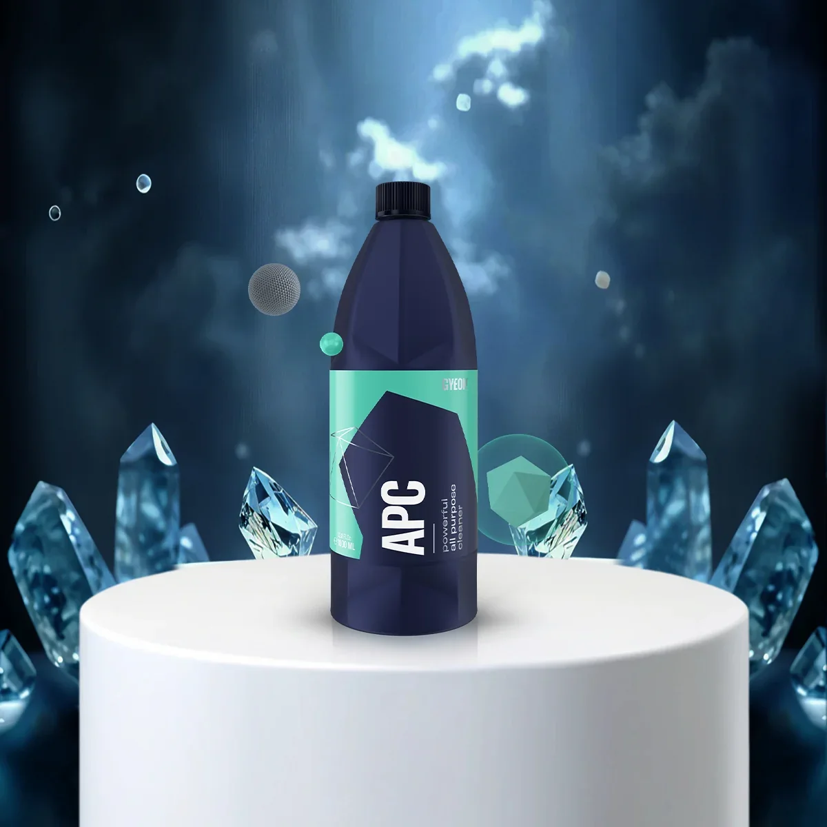 Gyeon Q2M APC 1000ml bottle on a black background